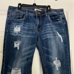 Dollhouse Ripped jeans